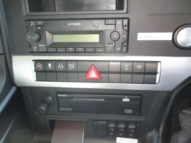 未使用車 令和6年 三菱 大型アルミ平ボデー リアエアサス ハイルーフ AT 7方開 メッキ アルミホイール 最大積載量;14,000kgの画像38