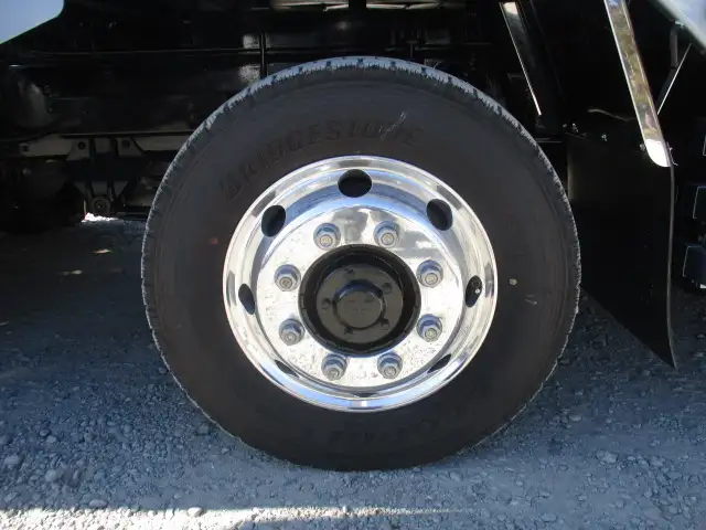 未使用車 令和6年 三菱 大型アルミ平ボデー リアエアサス ハイルーフ AT 7方開 メッキ アルミホイール 最大積載量;14,000kgの画像10