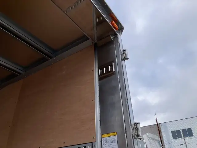 ☆車検付き(R8.11.19)☆　令和6年　日野　4tアルミウィング　跳ね上げPG　ハイルーフ　62ワイド　ラッシング2段　リモコン付き　AT(2ペダル)　積載：2,100㎏　距離：1,000㎞未満　の画像26