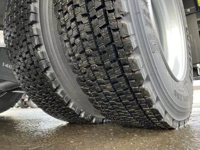 ☆車検付き(R8.11.19)☆　令和6年　日野　4tアルミウィング　跳ね上げPG　ハイルーフ　62ワイド　ラッシング2段　リモコン付き　AT(2ペダル)　積載：2,100㎏　距離：1,000㎞未満　の画像41