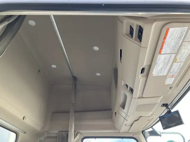 ☆車検付き(R8.11.19)☆　令和6年　日野　4tアルミウィング　跳ね上げPG　ハイルーフ　62ワイド　ラッシング2段　リモコン付き　AT(2ペダル)　積載：2,100㎏　距離：1,000㎞未満　の画像43