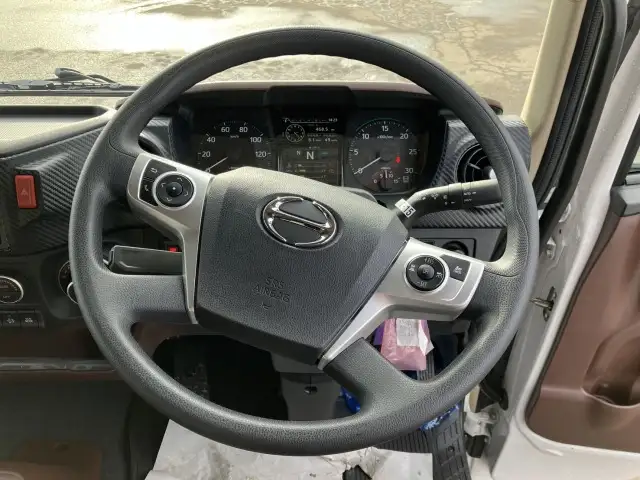 ☆車検付き(R8.11.19)☆　令和6年　日野　4tアルミウィング　跳ね上げPG　ハイルーフ　62ワイド　ラッシング2段　リモコン付き　AT(2ペダル)　積載：2,100㎏　距離：1,000㎞未満　の画像44