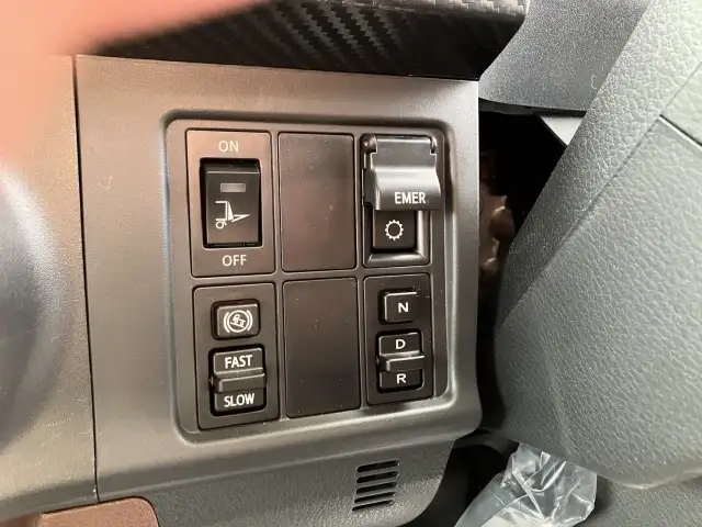 ☆車検付き(R8.11.19)☆　令和6年　日野　4tアルミウィング　跳ね上げPG　ハイルーフ　62ワイド　ラッシング2段　リモコン付き　AT(2ペダル)　積載：2,100㎏　距離：1,000㎞未満　の画像52