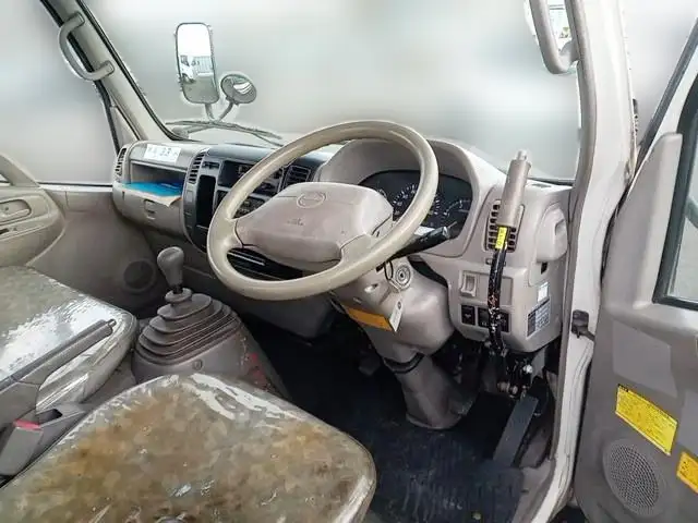 平成19年05月中古小型ミキサー車・高所作業車・その他特装車日野デュトロの画像11