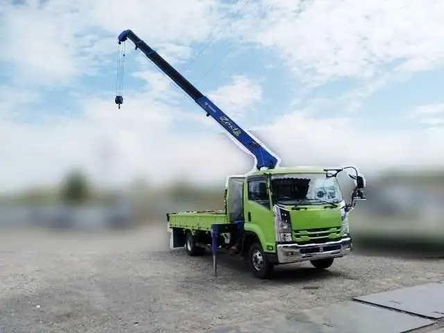 平成27年09月中古中型クレーン付いすゞフォワードの画像31