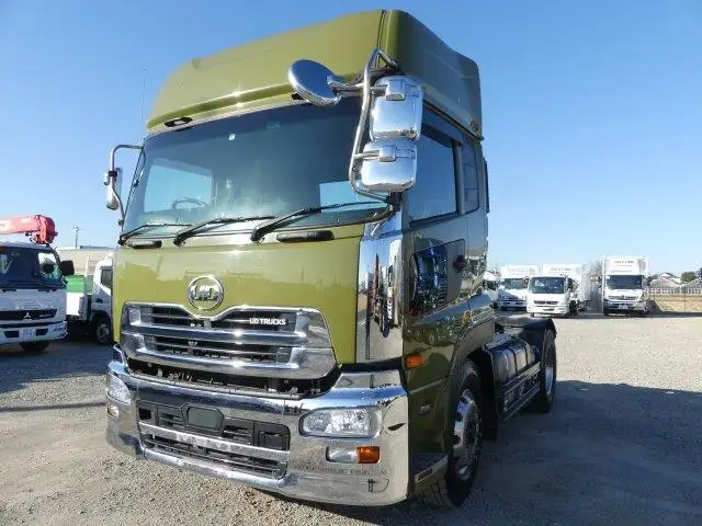 平成29年11月中古大型トラクタヘッド日産UDクオンの画像1