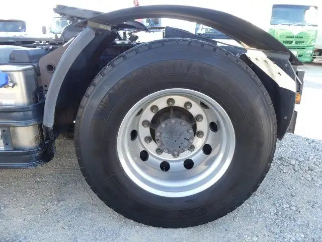 平成29年11月中古大型トラクタヘッド日産UDクオンの画像11