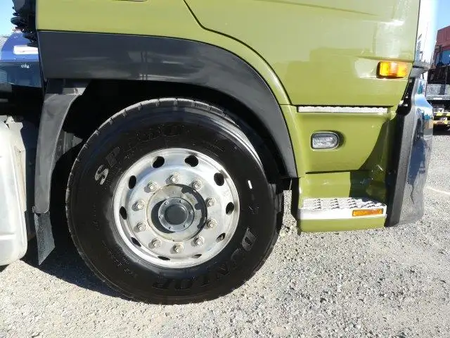 平成29年11月中古大型トラクタヘッド日産UDクオンの画像12