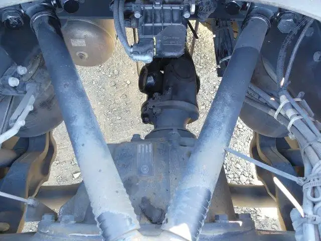 平成29年11月中古大型トラクタヘッド日産UDクオンの画像18