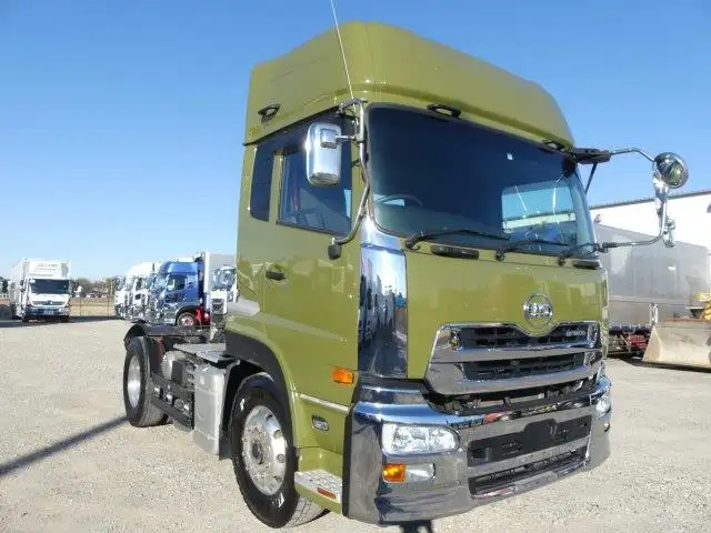 平成29年11月中古大型トラクタヘッド日産UDクオンの画像3