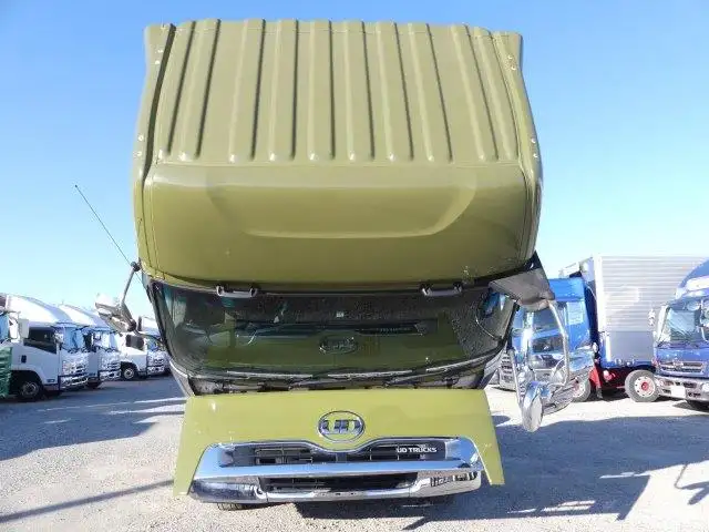 平成29年11月中古大型トラクタヘッド日産UDクオンの画像21