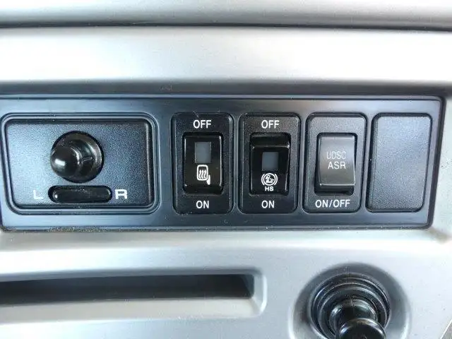 平成29年11月中古大型トラクタヘッド日産UDクオンの画像36