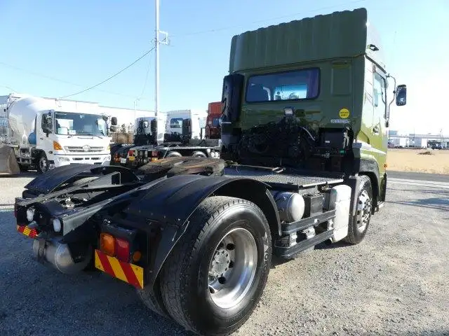 平成29年11月中古大型トラクタヘッド日産UDクオンの画像5