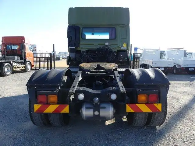 平成29年11月中古大型トラクタヘッド日産UDクオンの画像6