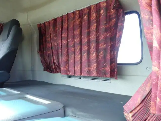 平成29年03月中古大型トラクタヘッド日産UDクオンの画像27