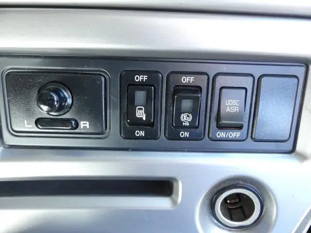 平成29年03月中古大型トラクタヘッド日産UDクオンの画像36