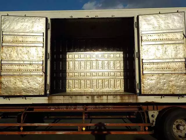 平成18年09月中古その他冷凍トレーラー日本フルハーフフルハーフの画像26