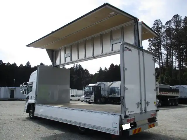 希少‼ 車検付き 令和6年 いすゞ 増トンアルミウィング 距離:3万㎞ 積載:8,100㎏ シフト:6MTの画像28