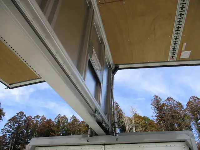 希少‼　車検付き　令和6年　いすゞ　増トンアルミウィング　距離:3万㎞　積載:8,100㎏　シフト:6MTの画像34