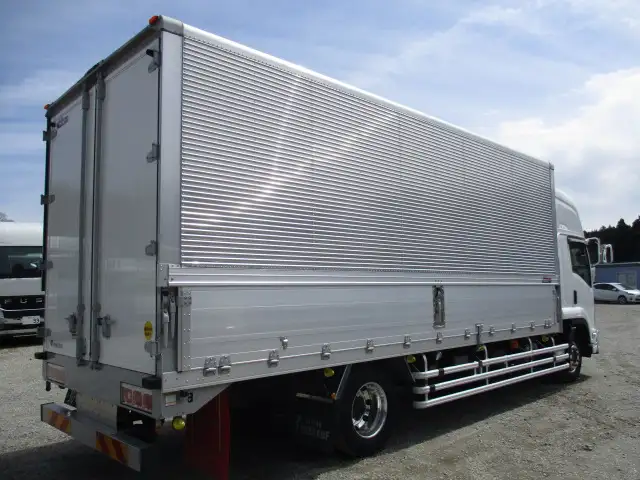 希少‼ 車検付き 令和6年 いすゞ 増トンアルミウィング 距離:3万㎞ 積載:8,100㎏ シフト:6MTの画像5