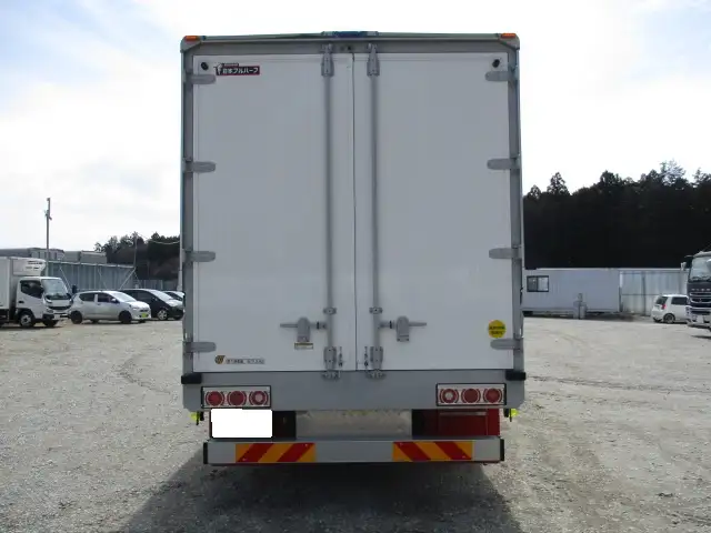 希少‼ 車検付き 令和6年 いすゞ 増トンアルミウィング 距離:3万㎞ 積載:8,100㎏ シフト:6MTの画像6