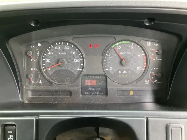 平成25年08月中古大型トラクタヘッド三菱ふそうスーパーグレートの画像33