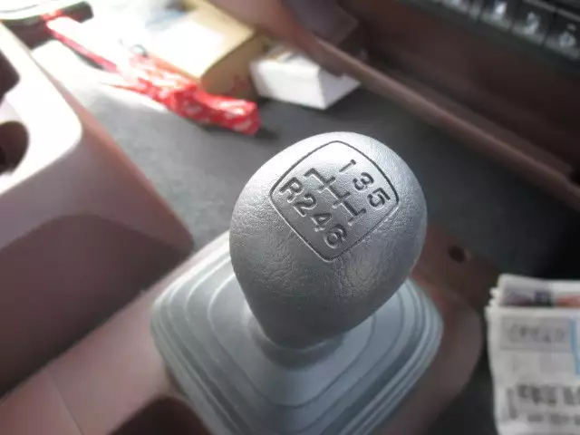 平成29年09月中古中型冷凍バン・ウィング日野レンジャーの画像17