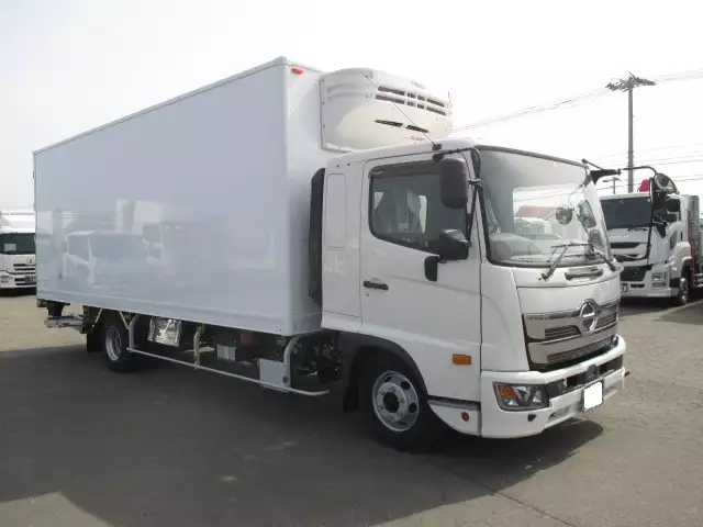 平成29年09月中古中型冷凍バン・ウィング日野レンジャーの画像3