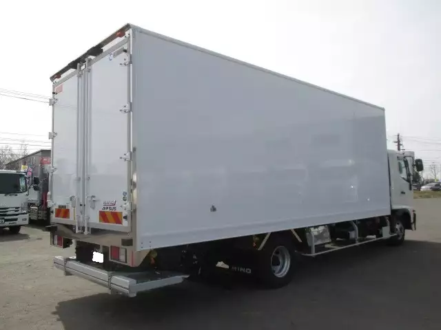 平成29年09月中古中型冷凍バン・ウィング日野レンジャーの画像4