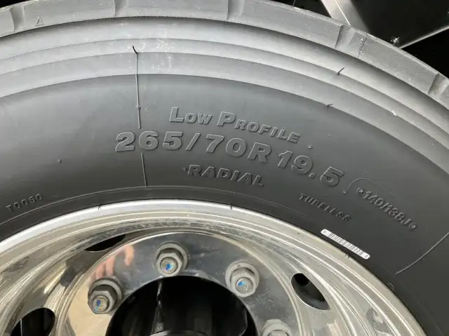 令和06年06月中古大型クレーン付日野プロフィアの画像36