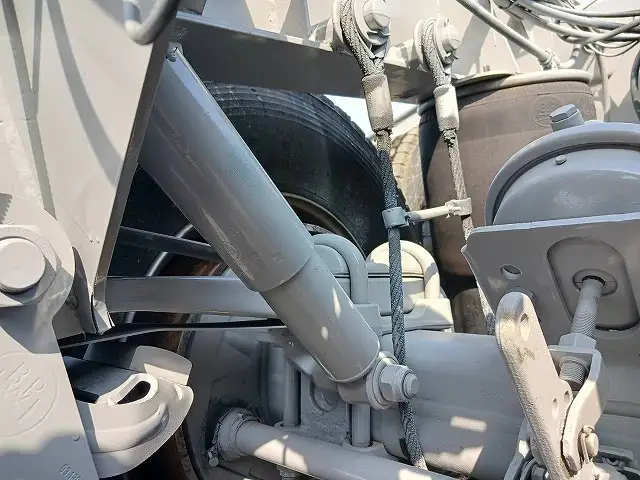 令和2年 トレクス 3軸コンテナシャシ リフトアクスル 最大積載量:30,480kg 第五輪荷重:10,900kg以上の画像24