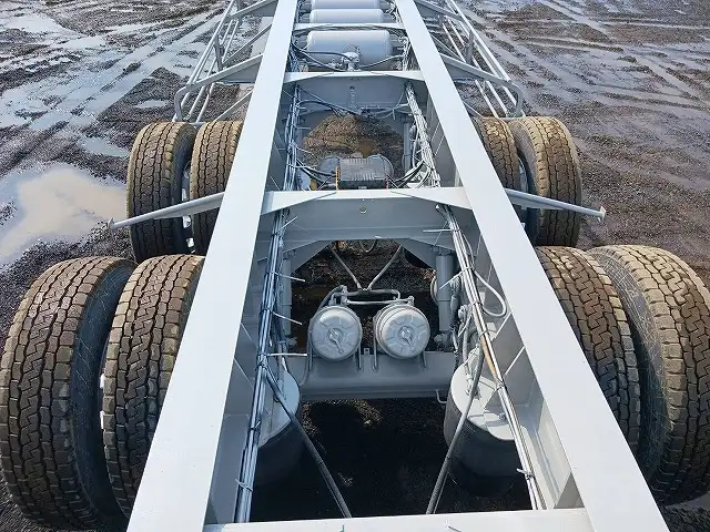 令和2年 トレクス 3軸コンテナシャシ リフトアクスル 最大積載量:30,480kg 第五輪荷重:10,900kg以上の画像30