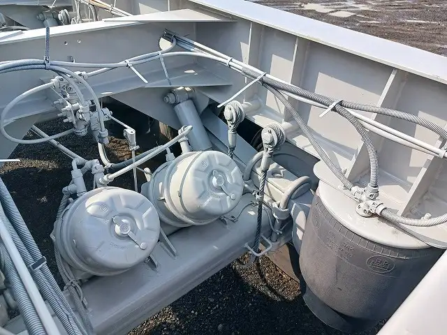 令和2年 トレクス 3軸コンテナシャシ リフトアクスル 最大積載量:30,480kg 第五輪荷重:10,900kg以上の画像31