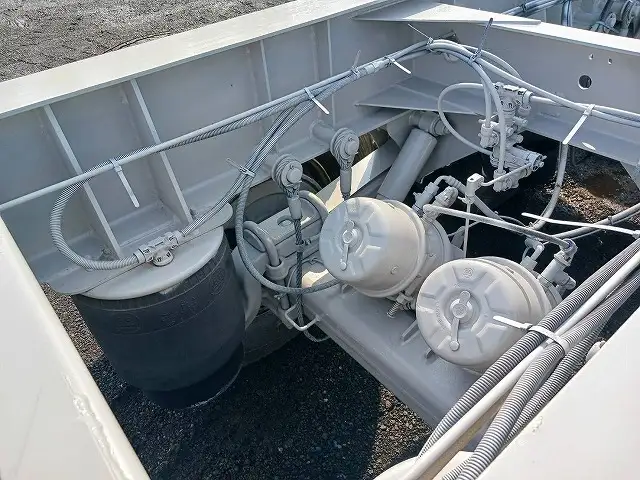 令和2年 トレクス 3軸コンテナシャシ リフトアクスル 最大積載量:30,480kg 第五輪荷重:10,900kg以上の画像32