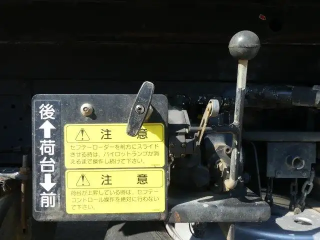 平成24年11月中古小型ダンプいすゞエルフの画像9