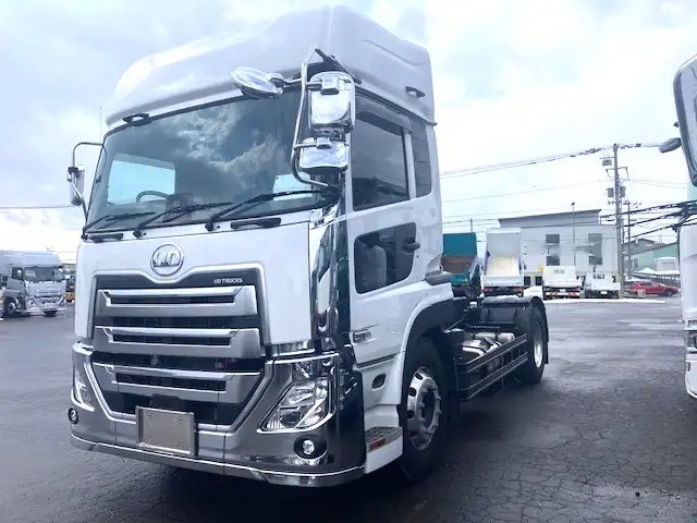 令和06年06月中古大型トラクタヘッド日産UDクオンの画像1