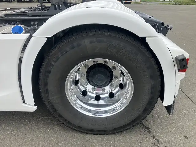 ☆車検付き( R7.12.24)☆ R6年スカニア トラクタ 460ps R20スリーパーキャブ/ハイルーフ スライドカプラー サンルーフの画像11