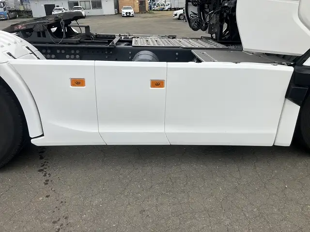 ☆車検付き( R7.12.24)☆ R6年スカニア トラクタ 460ps R20スリーパーキャブ/ハイルーフ スライドカプラー サンルーフの画像13