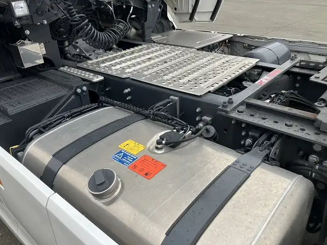 ☆車検付き( R7.12.24)☆ R6年スカニア トラクタ 460ps R20スリーパーキャブ/ハイルーフ スライドカプラー サンルーフの画像15