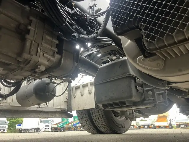 ☆車検付き( R7.12.24)☆ R6年スカニア トラクタ 460ps R20スリーパーキャブ/ハイルーフ スライドカプラー サンルーフの画像25