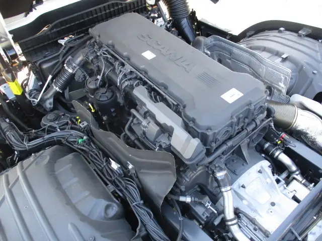 ☆車検付き( R7.12.24)☆ R6年スカニア トラクタ 460ps R20スリーパーキャブ/ハイルーフ スライドカプラー サンルーフの画像51