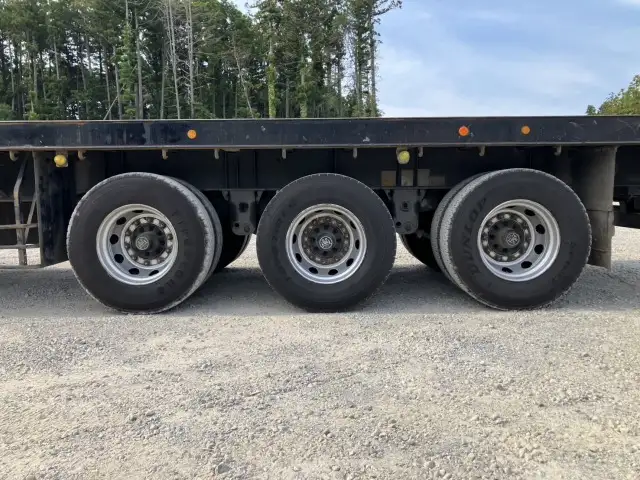 ナンバー付 令和2年 トレクス 12M3軸フラットトレーラー シングル引き リーフサス 第五輪:11,170㎏以上 積載:28,800㎏の画像35