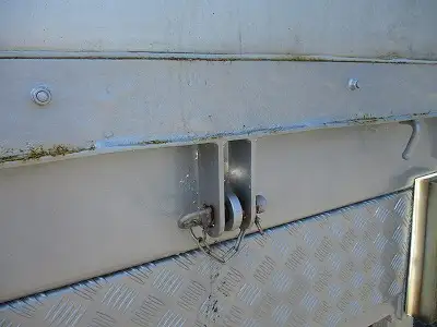 予備倹付(R7.11.4)平成24年 東急 13m3軸アオリ付きトレーラー 積載:26,100㎏ リーフサスの画像15