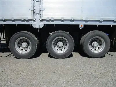 予備倹付(R7.11.4)平成24年 東急 13m3軸アオリ付きトレーラー 積載:26,100㎏ リーフサスの画像29