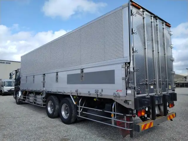 平成29年06月中古大型冷凍バン・ウィング日産UDクオンの画像3