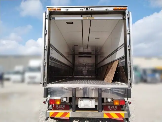 平成29年06月中古大型冷凍バン・ウィング日産UDクオンの画像26