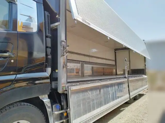 平成29年06月中古大型冷凍バン・ウィング日産UDクオンの画像28