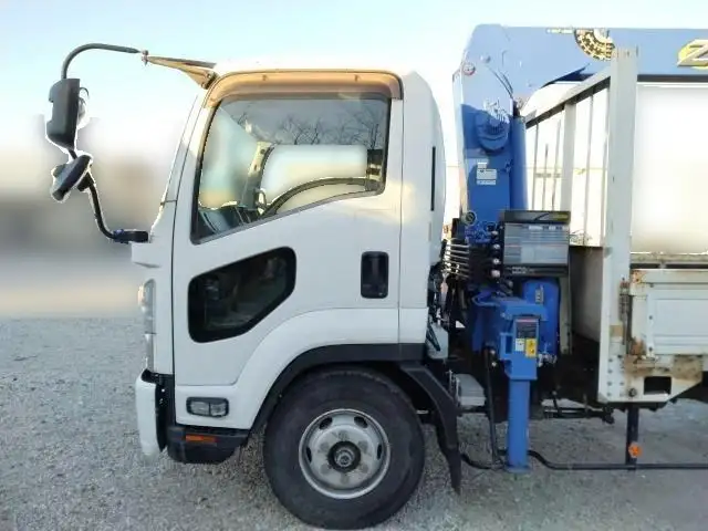 平成29年12月中古中型クレーン付いすゞクオンの画像20