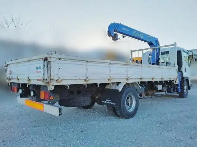 平成29年12月中古中型クレーン付いすゞクオンの画像3