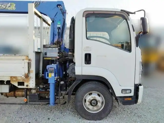 平成29年12月中古中型クレーン付いすゞクオンの画像24